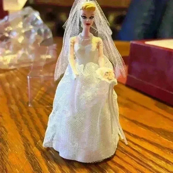 1997 Wedding Day Barbie Ornament - Picture 6 of 6